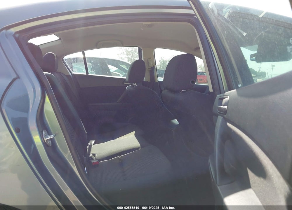 2013 MAZDA 3 VIN: JM1BL1UP8D1779712