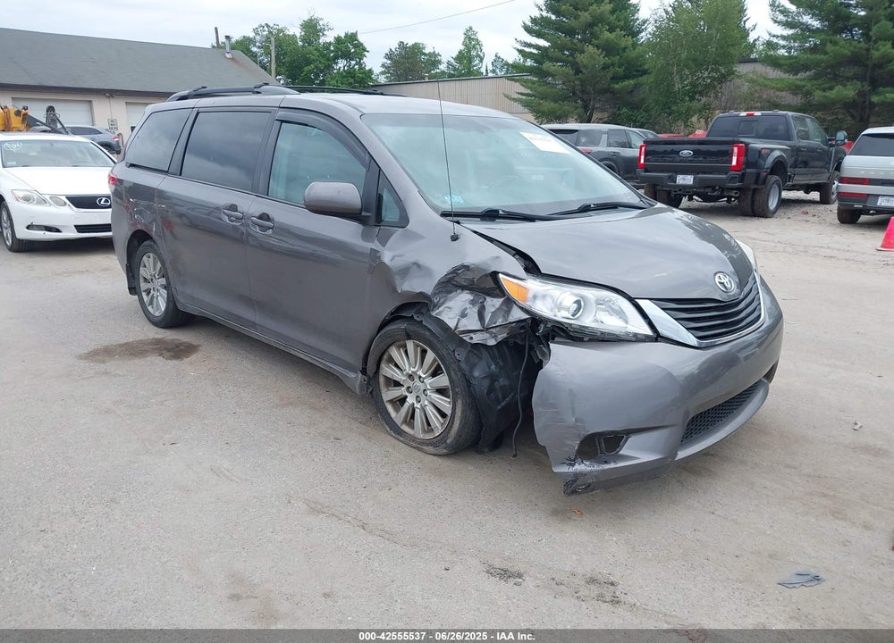 2013 TOYOTA SIENNA LE 7 PASSENGER VIN: 5TDJK3DC6DS053616