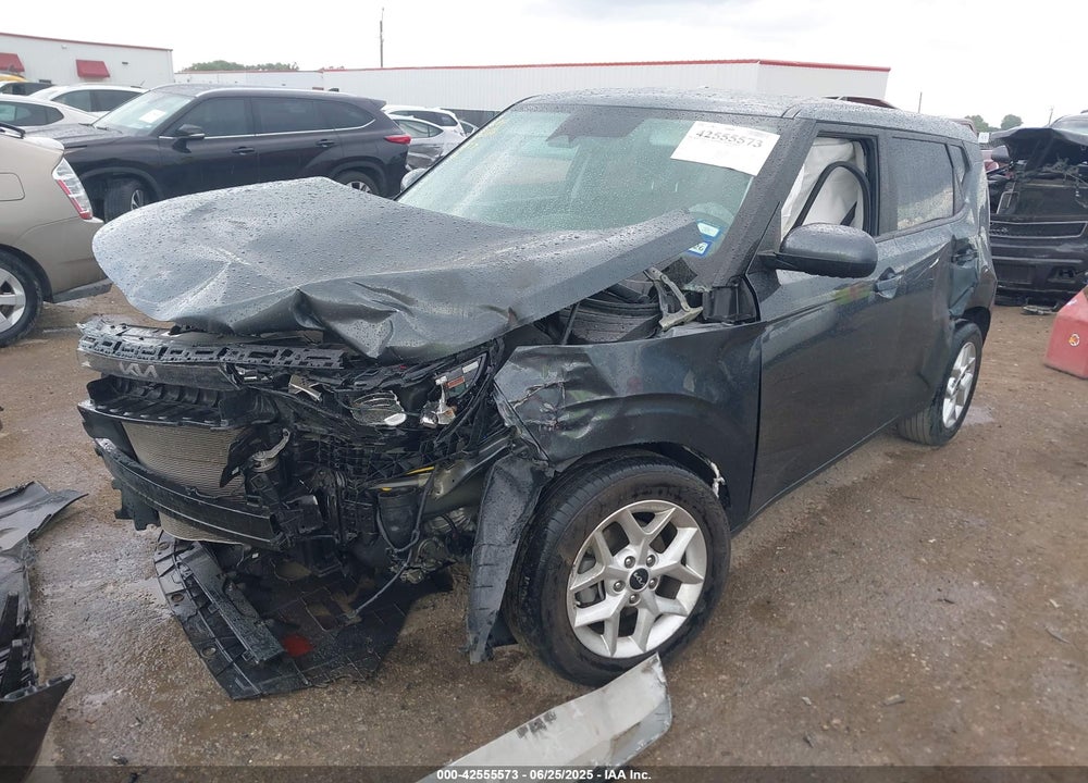 2023 KIA SOUL VIN: KNDJ23AU7P7196330