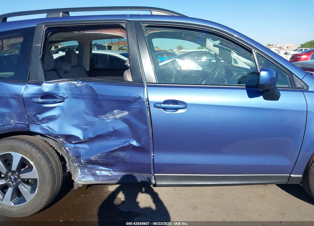 2018 SUBARU FORESTER VIN: JF2SJAGC0JH491394
