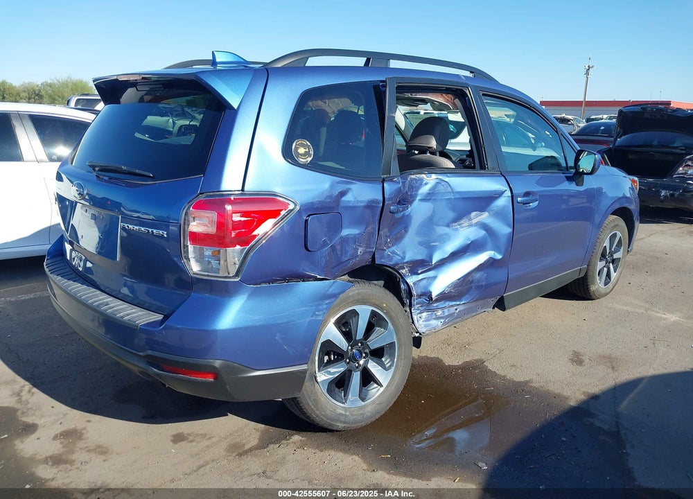 2018 SUBARU FORESTER VIN: JF2SJAGC0JH491394