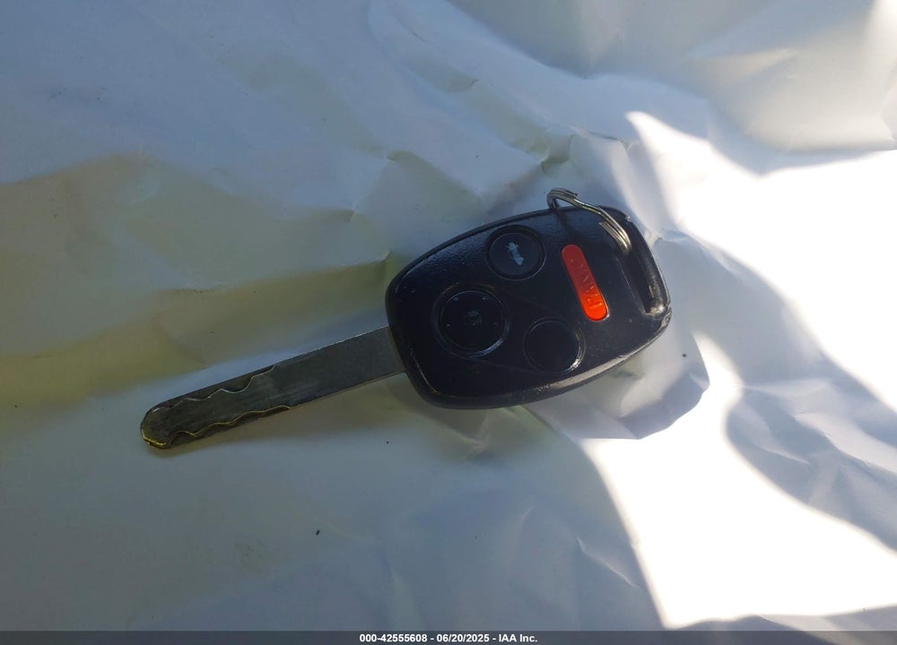 2008 HONDA CIVIC VIN: 2HGFG12828H565745