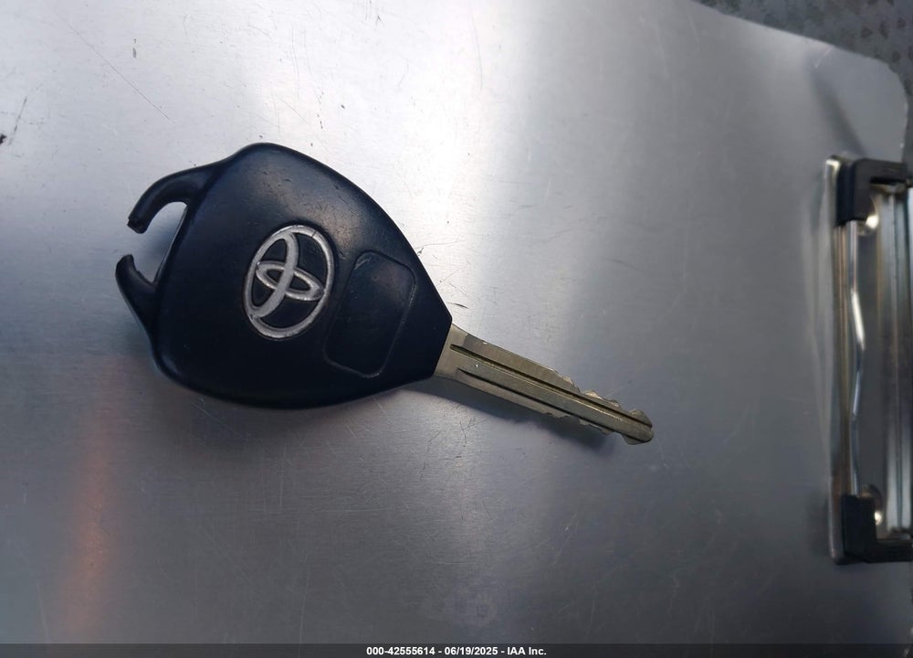 2007 TOYOTA RAV4 VIN: JTMZD33V775057586