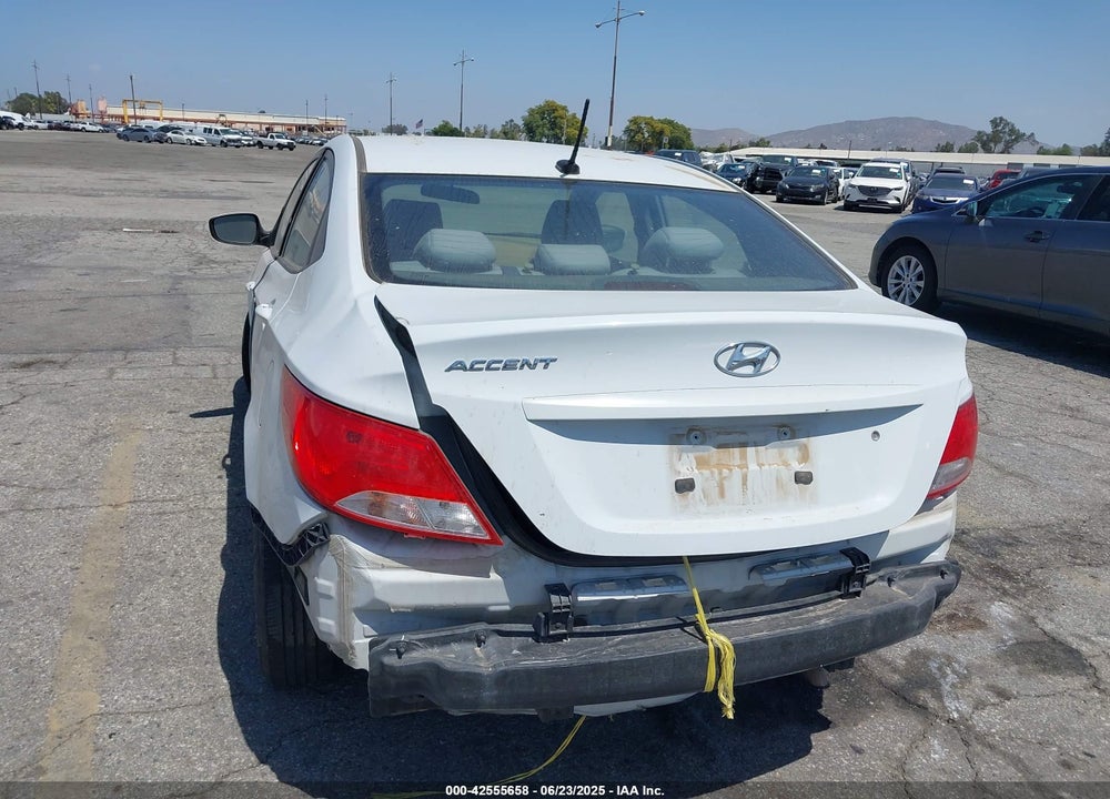 2017 HYUNDAI ACCENT VIN: KMHCT4AE3HU381218