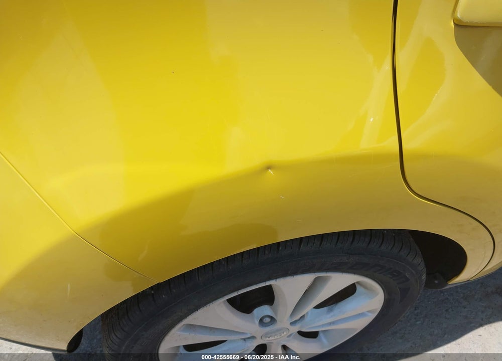 2014 KIA SOUL VIN: KNDJP3A51E7070438