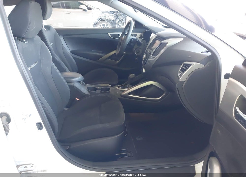 2016 HYUNDAI VELOSTER VIN: KMHTC6AD4GU253698