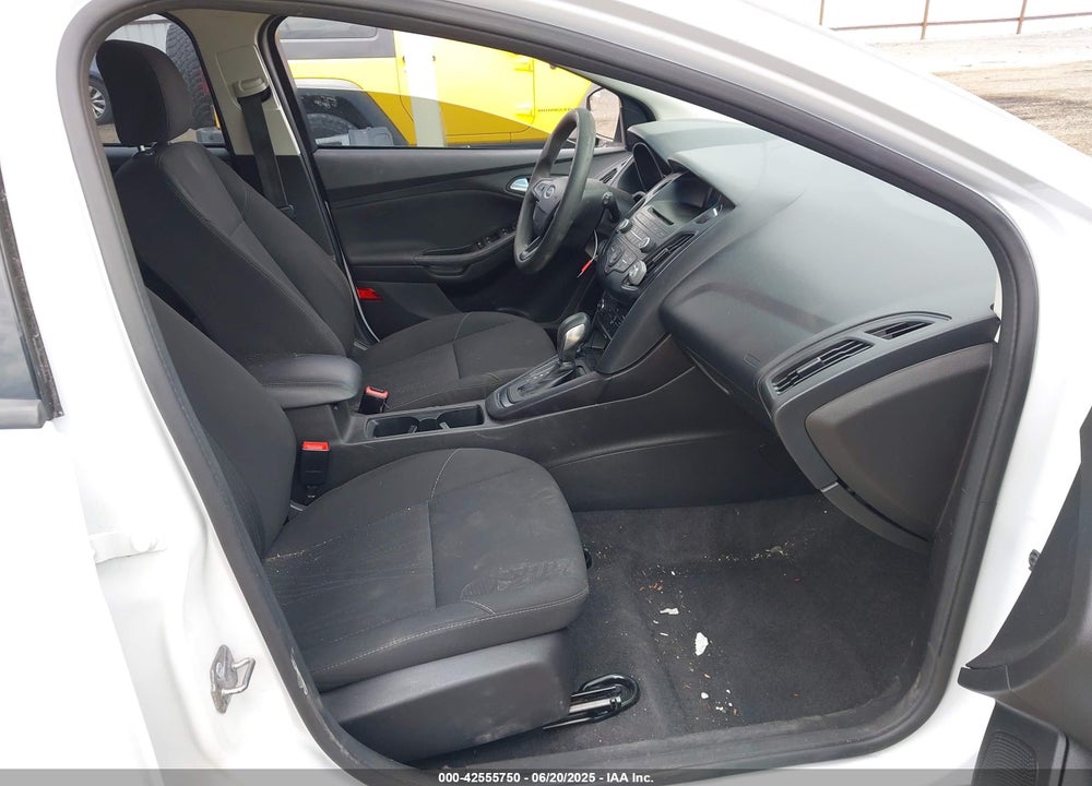 2017 FORD FOCUS VIN: 1FADP3K21HL217375