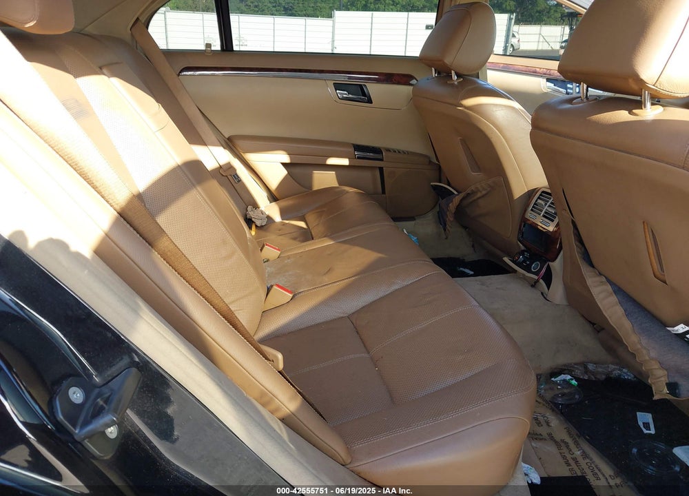 2007 MERCEDES-BENZ S 550 VIN: WDDNG71X97A025706