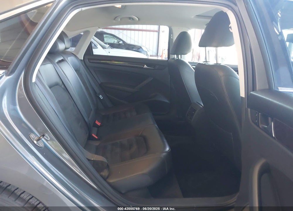2014 VOLKSWAGEN PASSAT 2.0L TDI SEL PREMIUM VIN: 1VWCN7A37EC032883