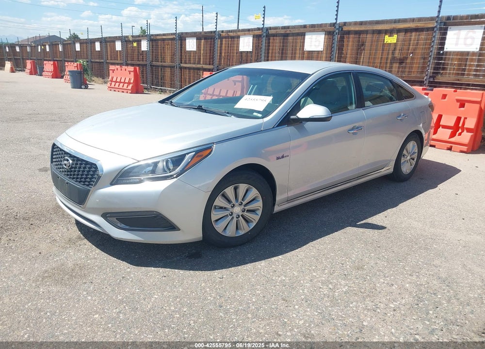2016 HYUNDAI SONATA HYBRID SE VIN: KMHE24L10GA013679
