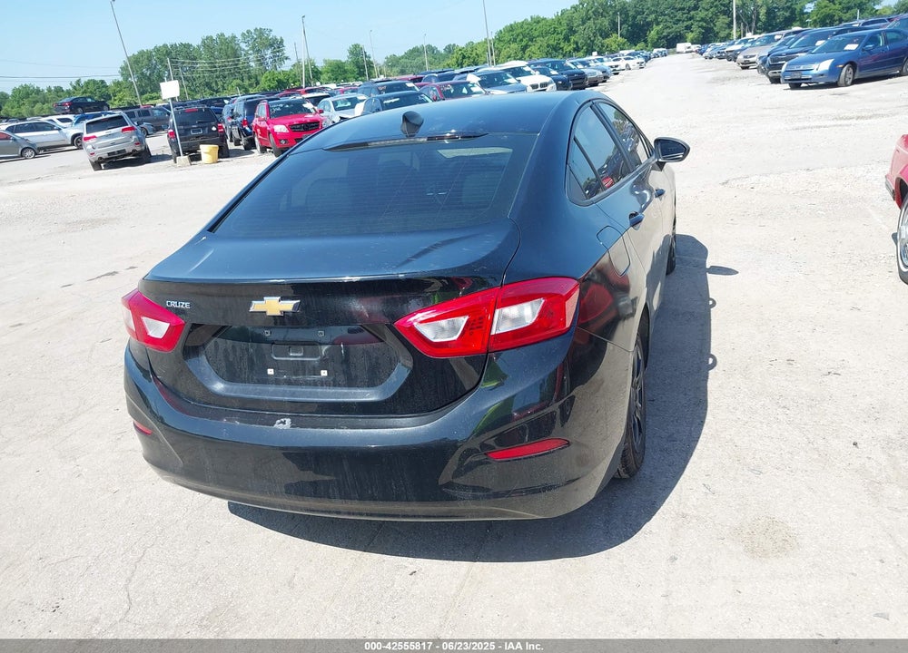 2017 CHEVROLET CRUZE VIN: 1G1BC5SM1H7192814