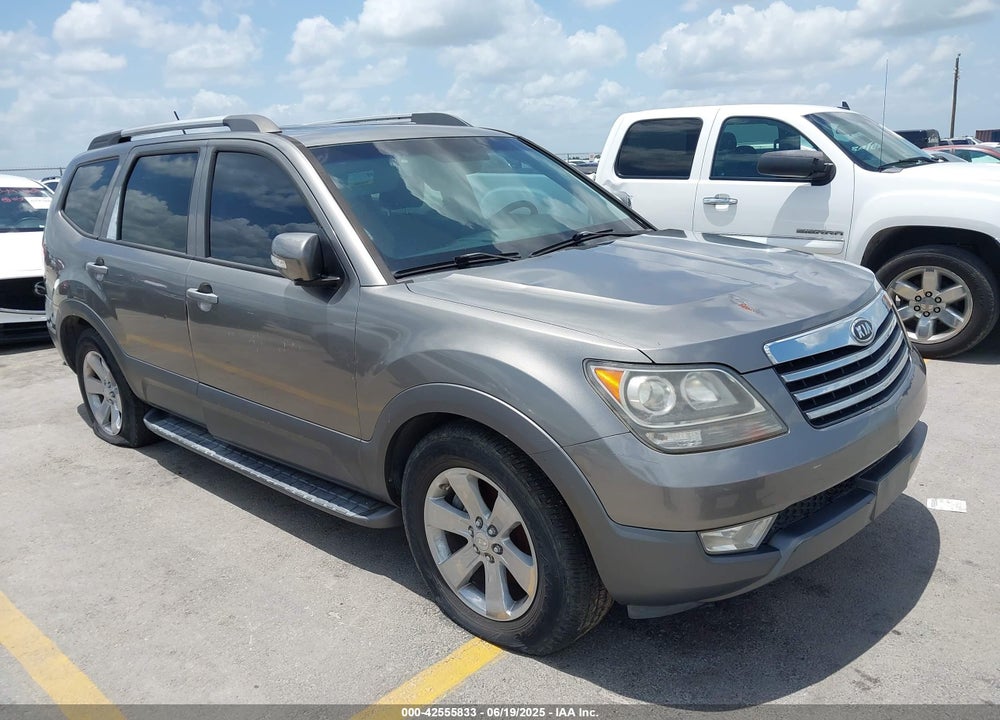 2009 KIA BORREGO EX V6 VIN: KNDJJ741495013587