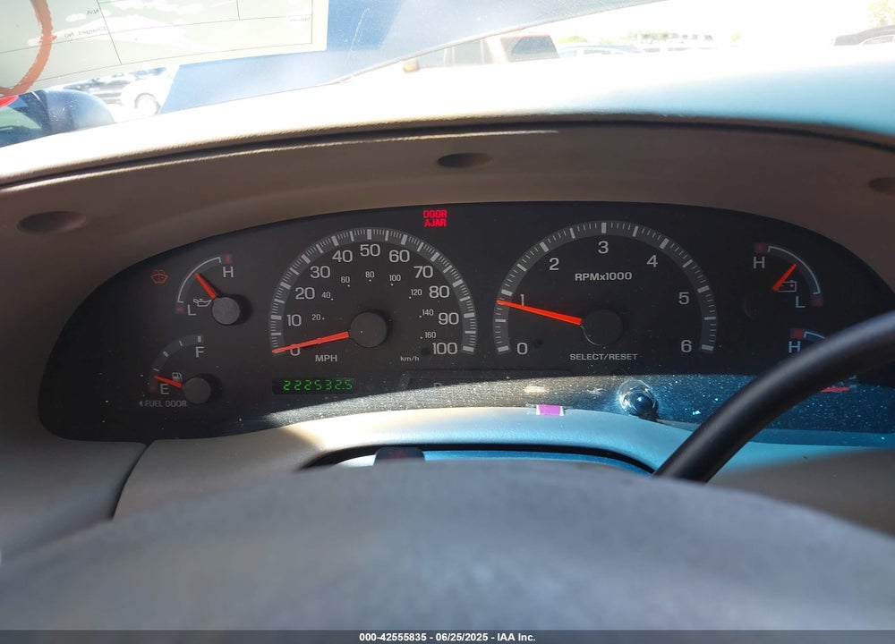 2002 FORD EXPEDITION EDDIE BAUER VIN: 1FMRU17L72LA60243