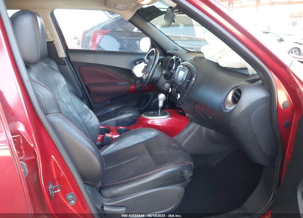 2012 NISSAN JUKE VIN: JN8AF5MRXCT117889