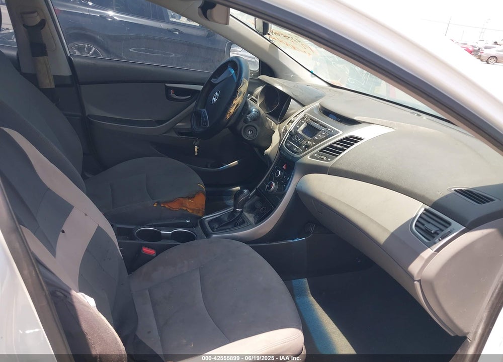 2015 HYUNDAI ELANTRA SE VIN: 5NPDH4AE6FH604773