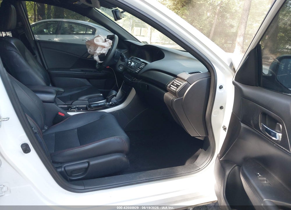 2017 HONDA ACCORD VIN: 1HGCR2F13HA000127