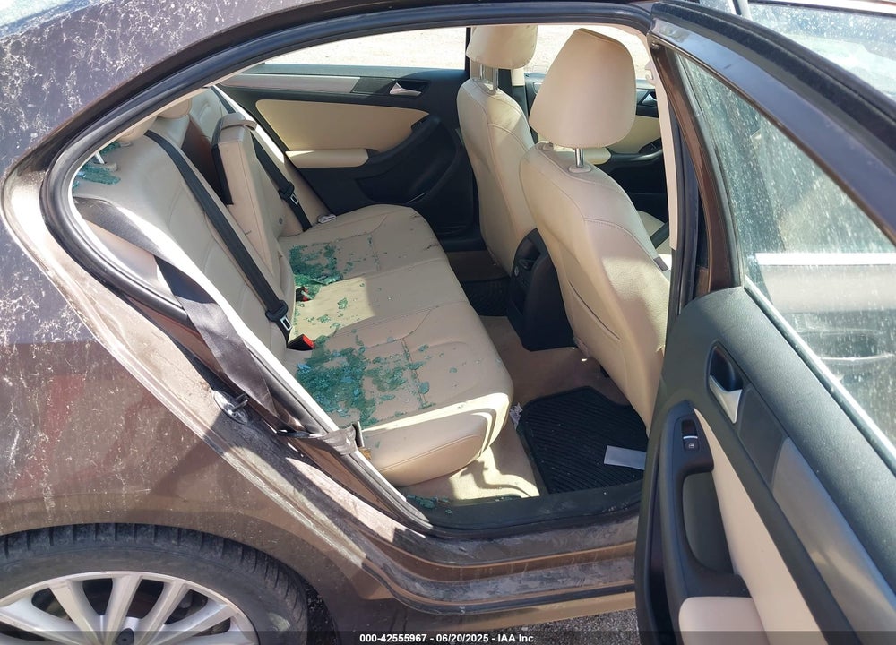2014 VOLKSWAGEN JETTA VIN: 3VWLL7AJ8EM387791