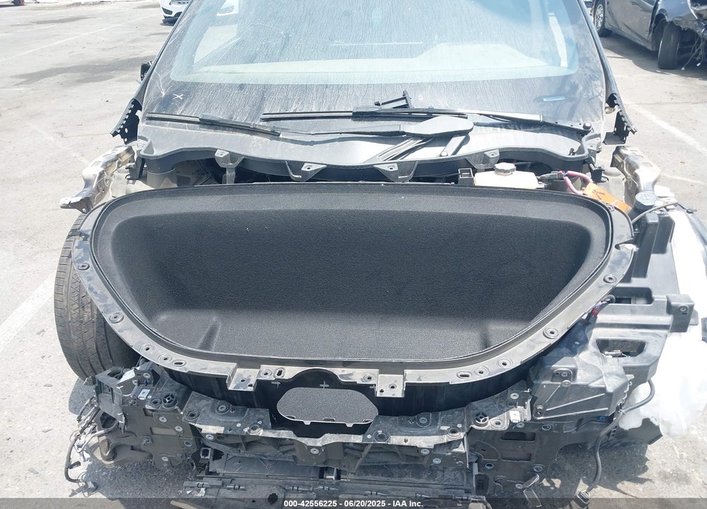 2023 TESLA MODEL X VIN: 7SAXCBE59PF395428