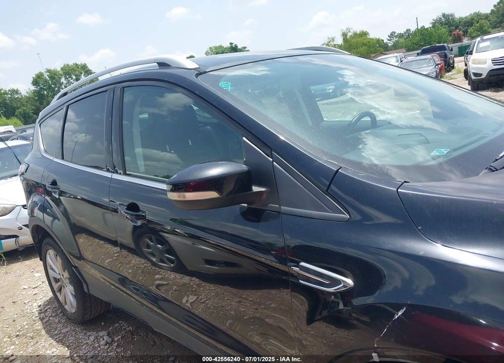 2017 FORD ESCAPE VIN: 1FMCU0J90HUE15527