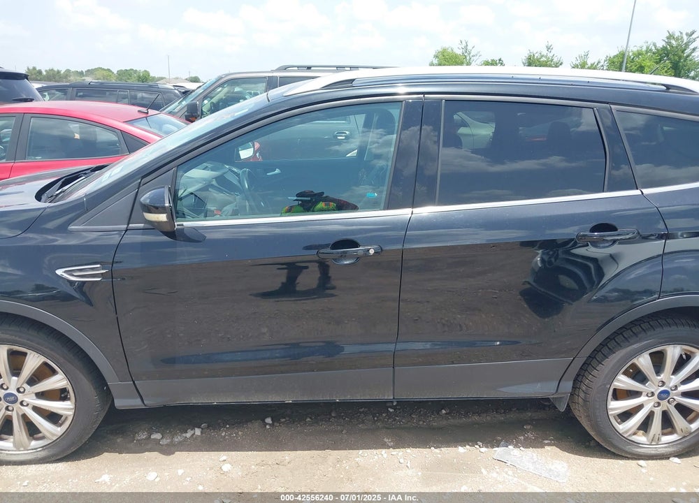 2017 FORD ESCAPE VIN: 1FMCU0J90HUE15527