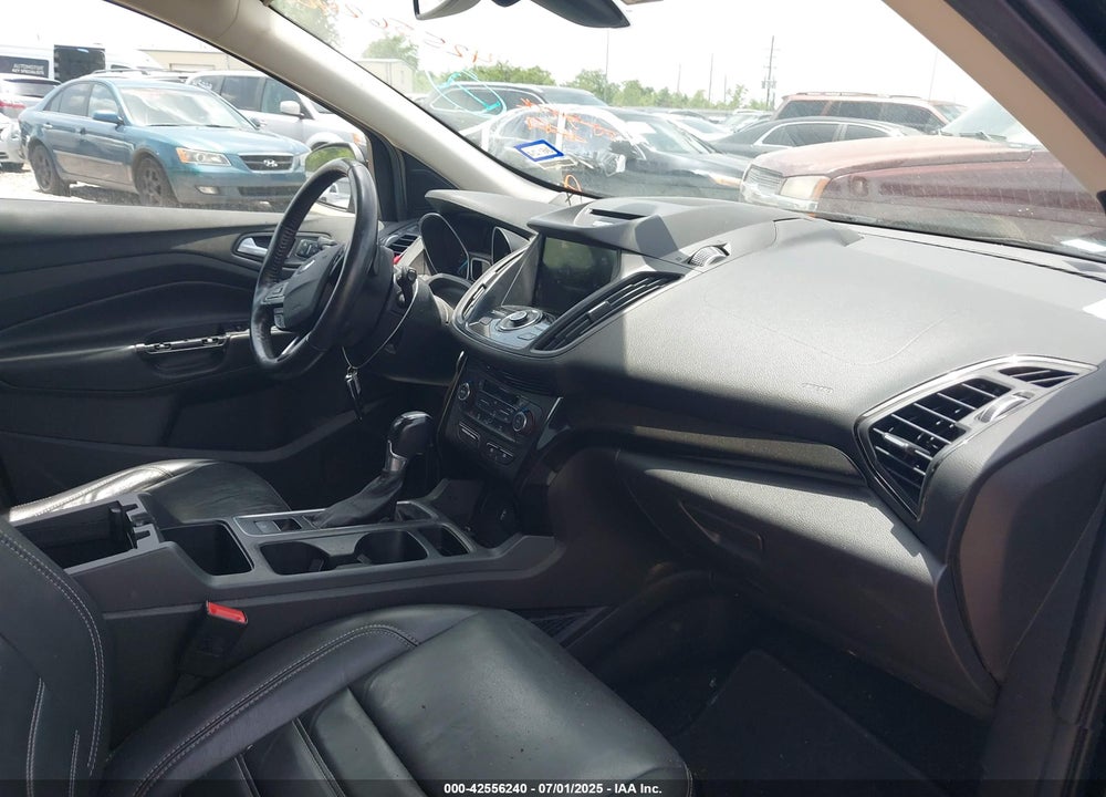 2017 FORD ESCAPE VIN: 1FMCU0J90HUE15527