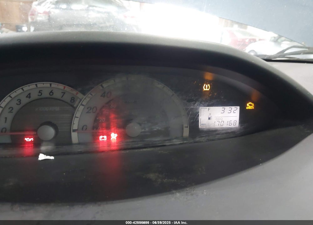 2008 TOYOTA YARIS VIN: JTDBT923084013587