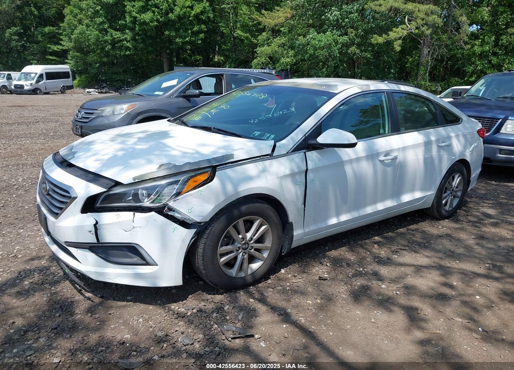2016 HYUNDAI SONATA VIN: 5NPE24AF0GH423555