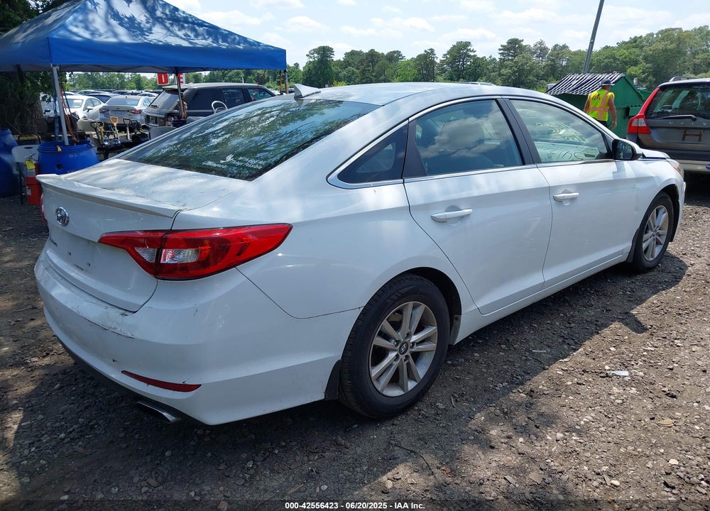 2016 HYUNDAI SONATA VIN: 5NPE24AF0GH423555