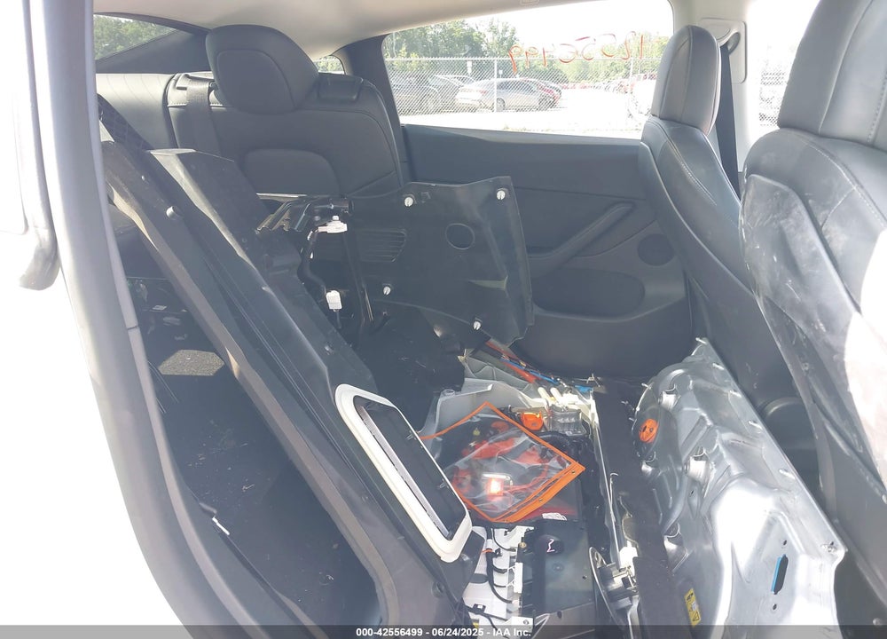2022 TESLA MODEL Y VIN: 7SAYGDEF9NF308413