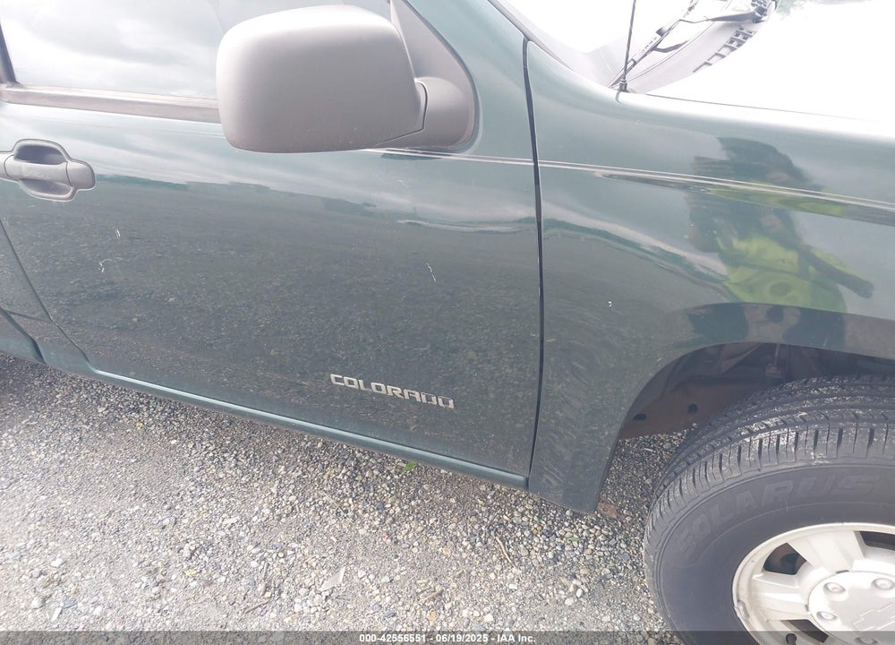 2004 CHEVROLET COLORADO LS VIN: 1GCCS148848145744