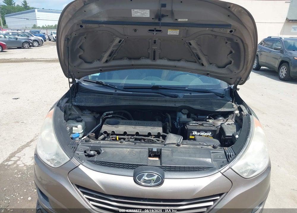 2010 HYUNDAI TUCSON GLS VIN: KM8JUCAC0AU081431