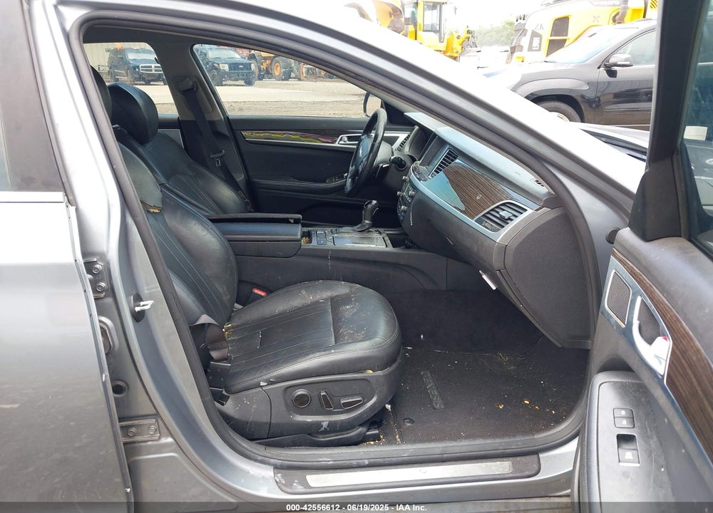 2015 HYUNDAI GENESIS 3.8 VIN: KMHGN4JE5FU094553