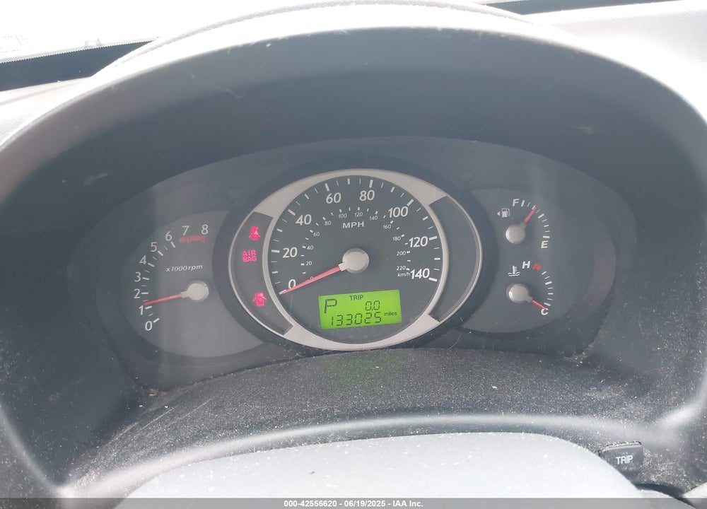 2005 HYUNDAI TUCSON GL VIN: KM8JM12B75U086898