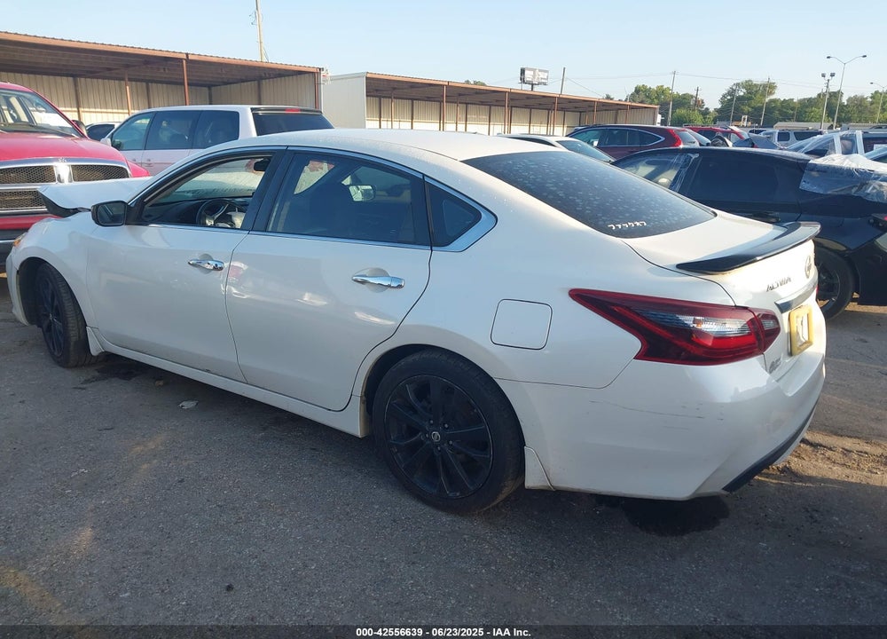 2017 NISSAN ALTIMA VIN: 1N4AL3AP4HC235123