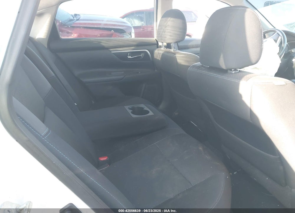 2017 NISSAN ALTIMA VIN: 1N4AL3AP4HC235123