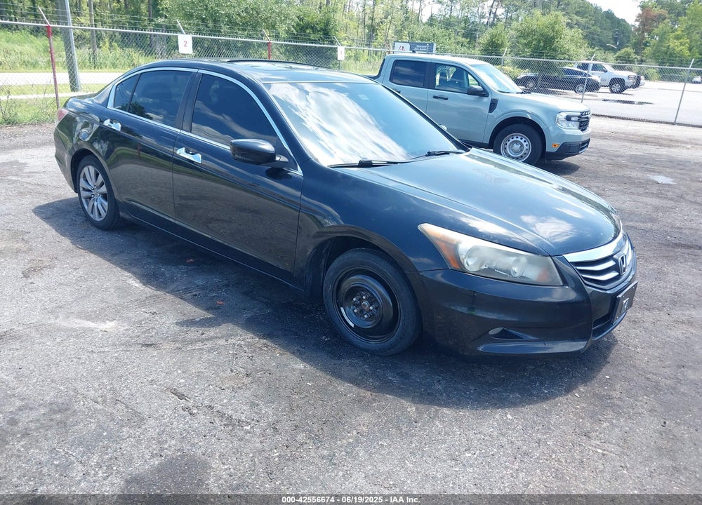 2011 HONDA ACCORD 3.5 EX-L VIN: 1HGCP3F88BA032555