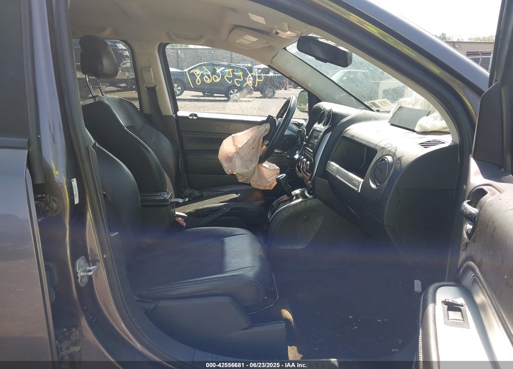 2015 JEEP COMPASS VIN: 1C4NJDEB2FD358111