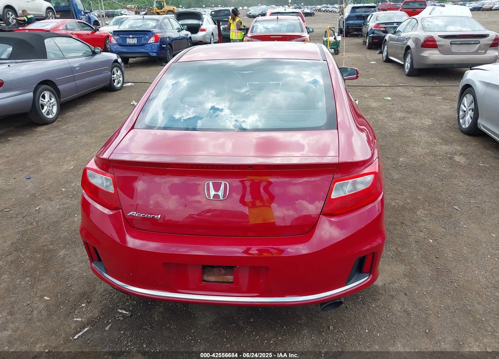 2013 HONDA ACCORD VIN: 1HGCT1B72DA003553