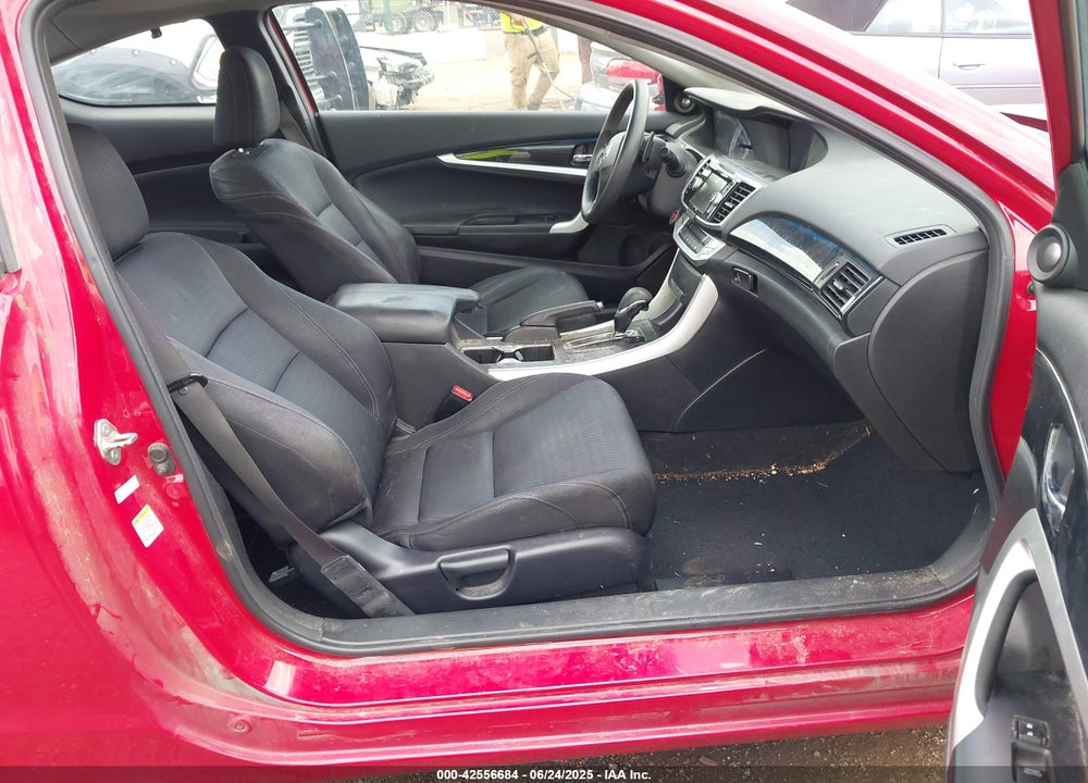 2013 HONDA ACCORD VIN: 1HGCT1B72DA003553