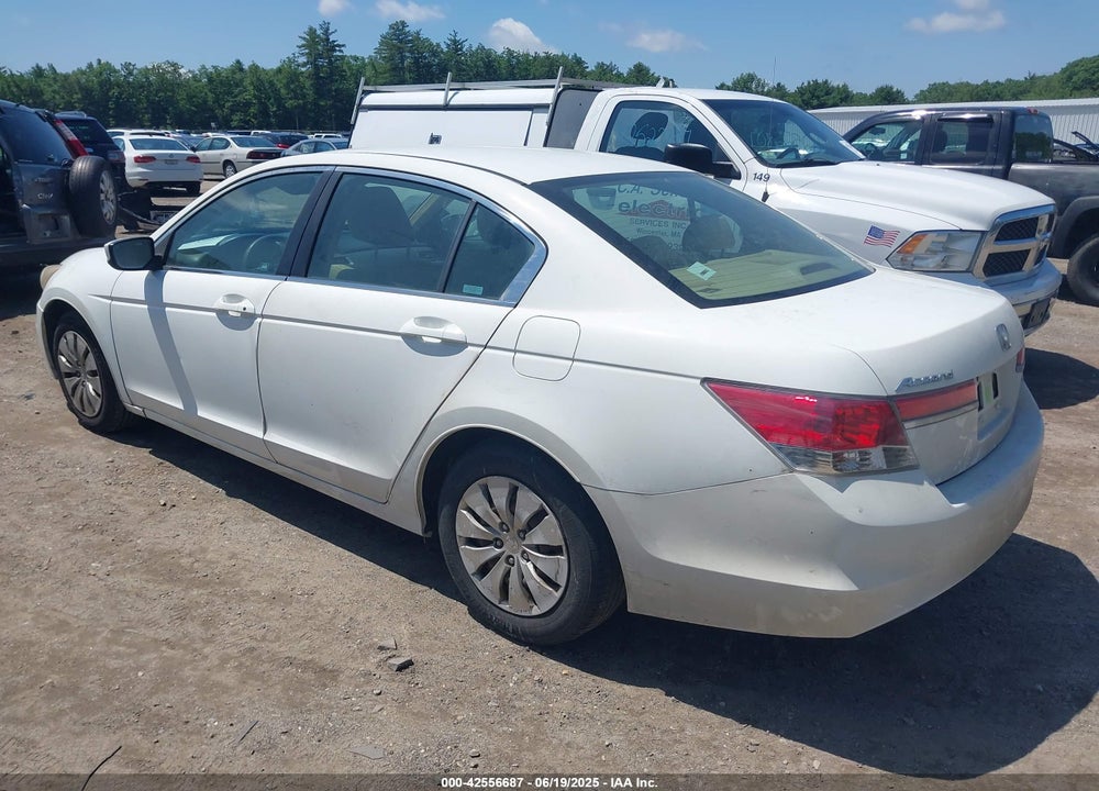 2011 HONDA ACCORD VIN: 1HGCP2F33BA011935