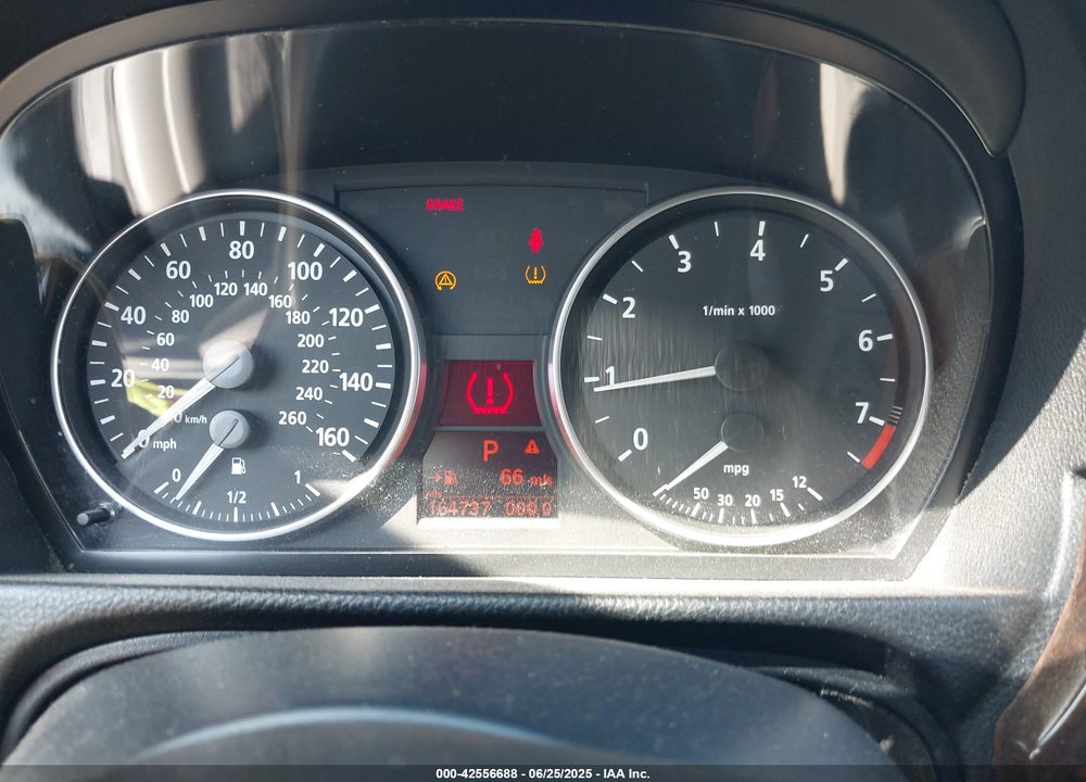 2006 BMW 325XI VIN: WBAVD13536KV06147