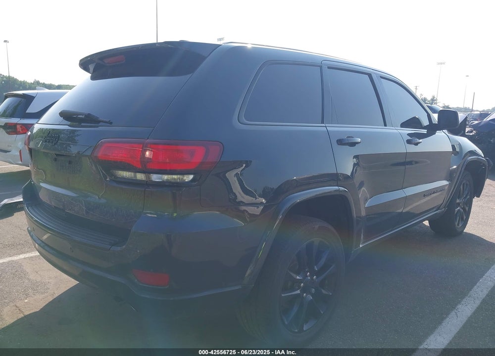 2018 JEEP GRAND CHEROKEE VIN: 1C4RJFAG5JC303309