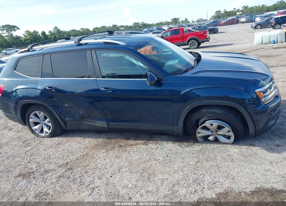 2018 VOLKSWAGEN ATLAS VIN: 1V2CR2CA1JC561003