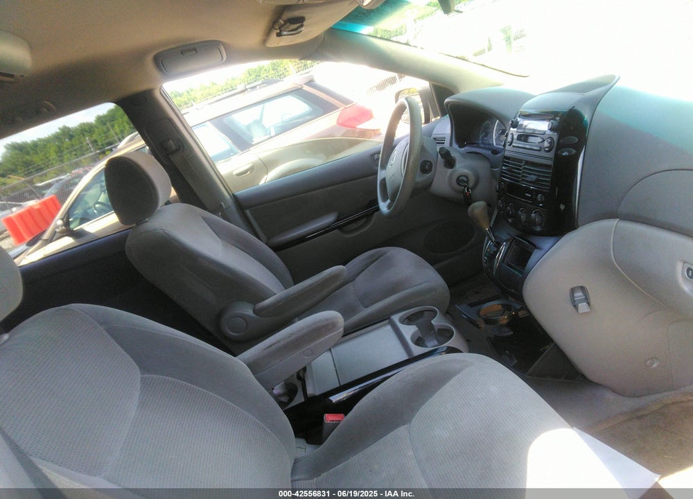 2004 TOYOTA SIENNA LE VIN: 5TDZA23C14S001795
