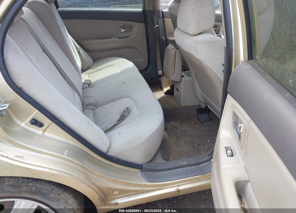 2009 KIA SPECTRA VIN: KNAFE221X95648617