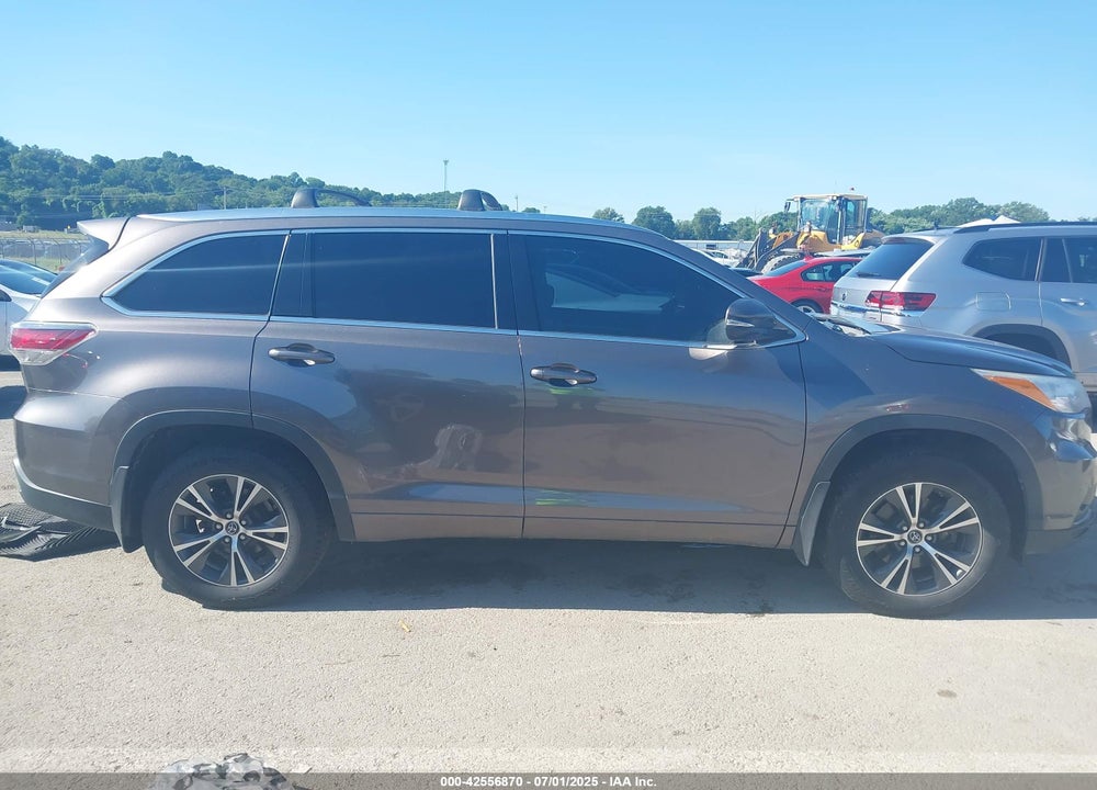 2016 TOYOTA HIGHLANDER VIN: 5TDJKRFH8GS504495
