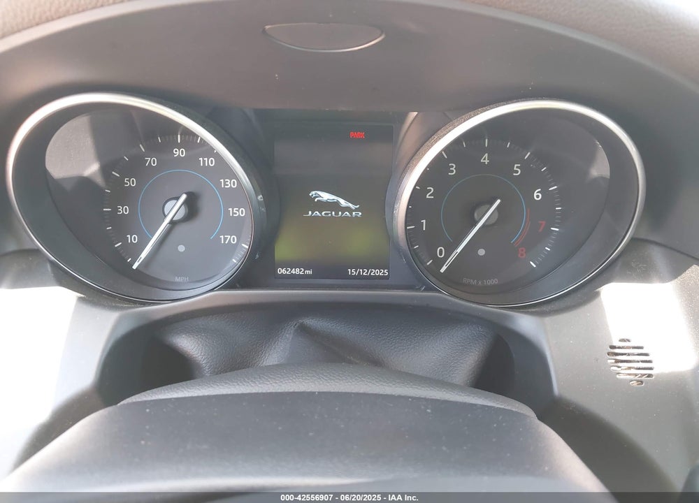 2017 JAGUAR XF VIN: SAJBD4BV3HCY43828
