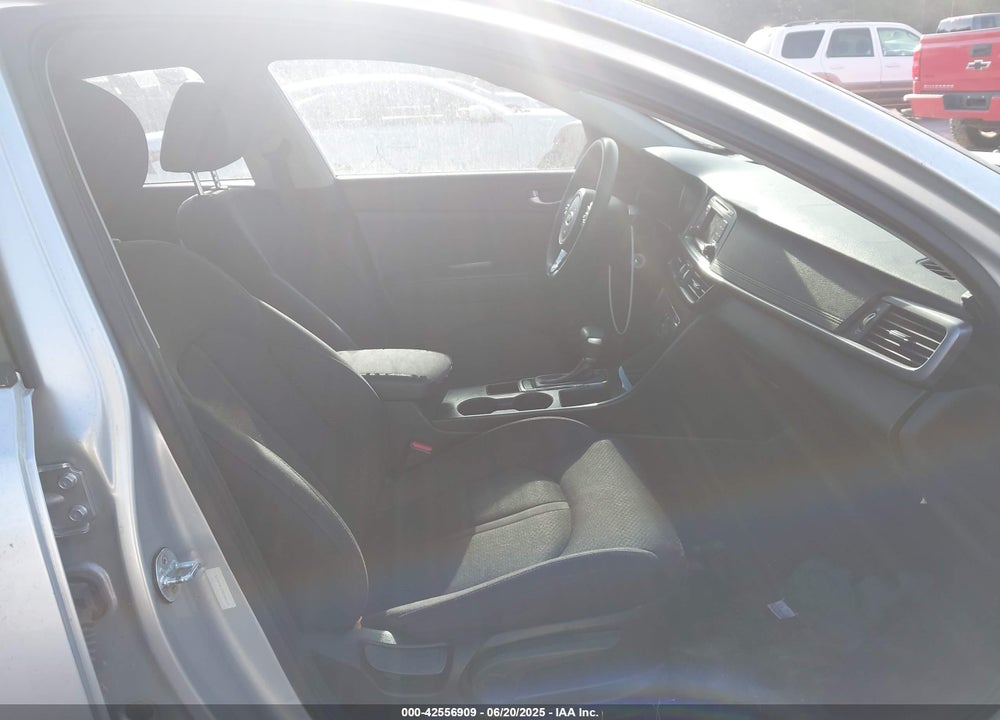 2016 KIA OPTIMA VIN: 5XXGT4L30GG065152