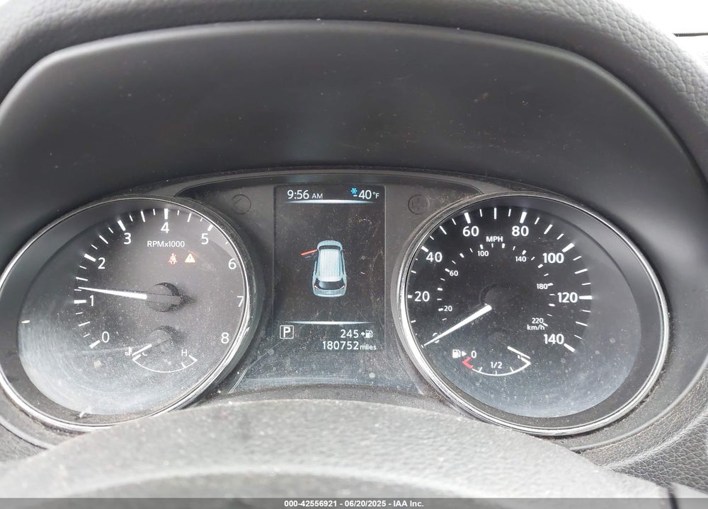 2017 NISSAN ROGUE VIN: 5N1AT2MV0HC796574
