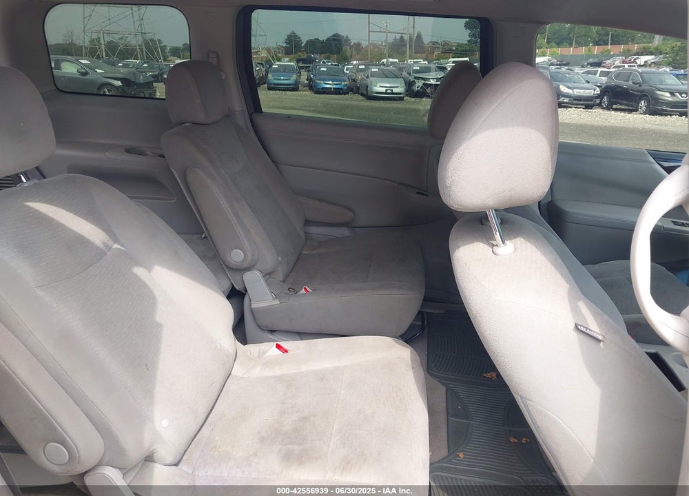2015 NISSAN QUEST VIN: JN8AE2KP2F9131922